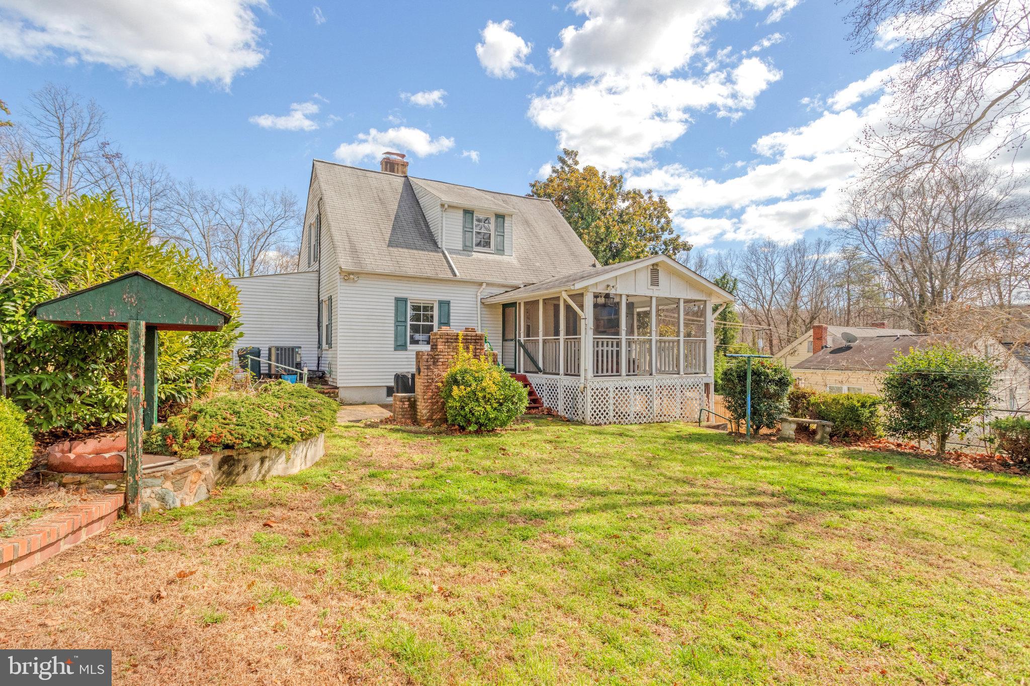 19310 Weaver Road Triangle, VA 22172 - Photo 43 of 43 Exterior Rear