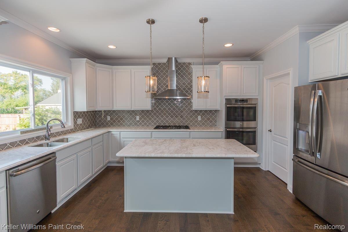 2204 Orpington Road Troy, MI 48083 - Photo 8 of 24 Gallery Image 8