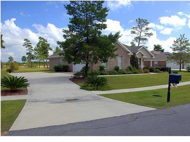 302 Clubhouse Freeport, FL 32439 - Photo 2 of 26