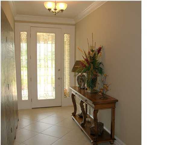 302 Clubhouse Freeport, FL 32439 - Photo 3 of 26