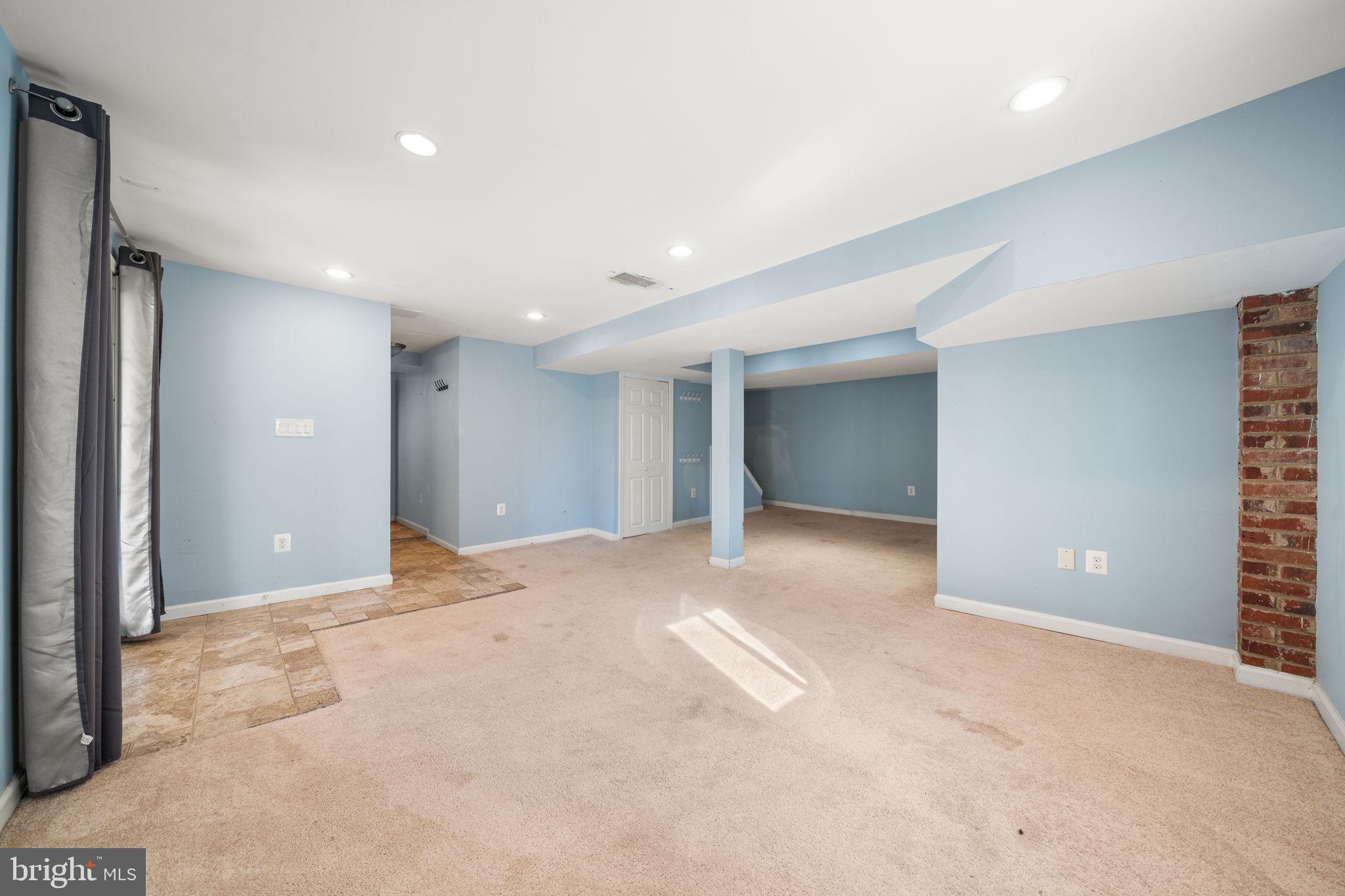 3924 Taney Avenue Alexandria, VA 22304 - Photo 41 of 57 a view of an empty room with a cabinet
