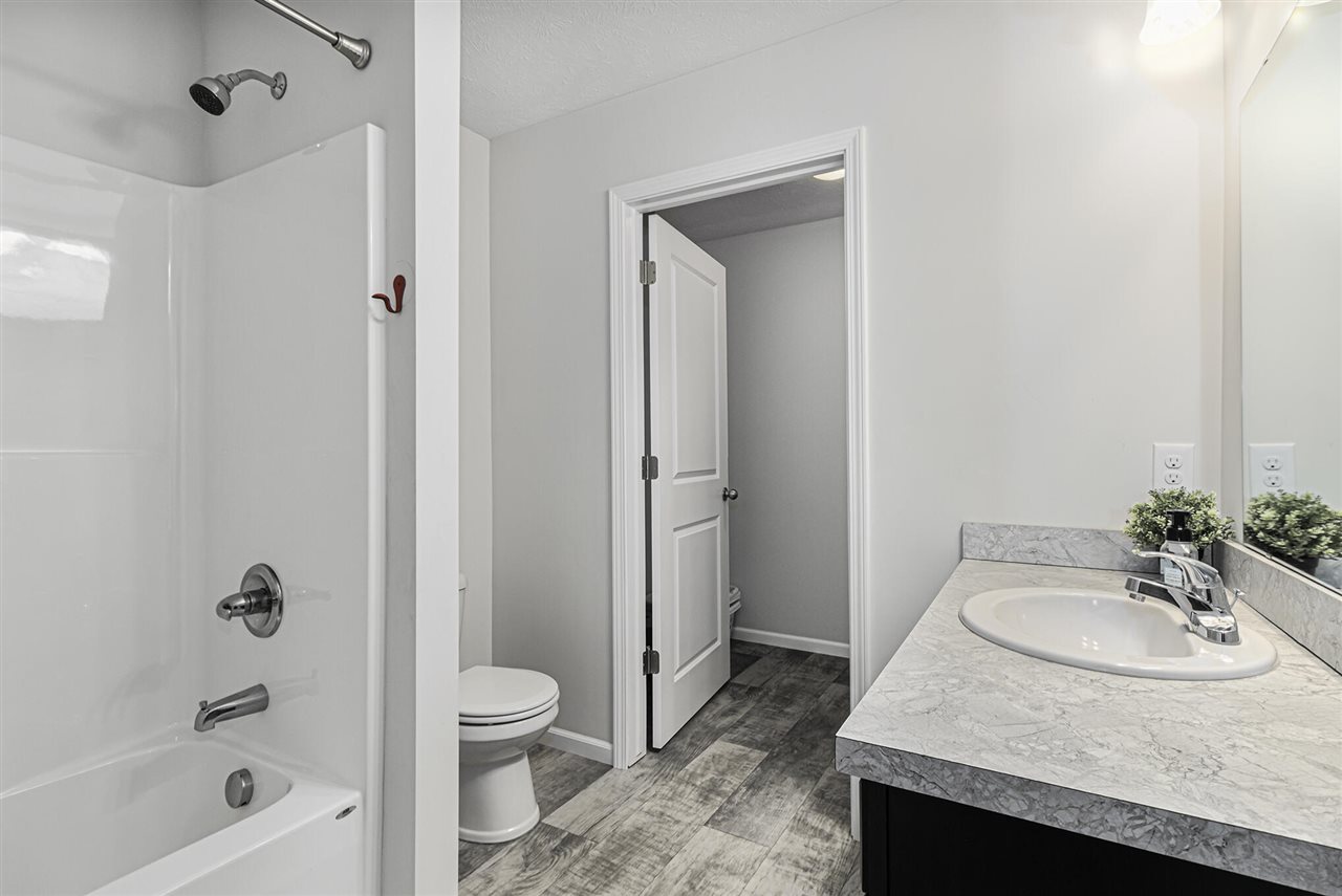 11665 Ridge Water Drive Sparta, MI 49345 - Photo 18 of 30 Gallery Image 18