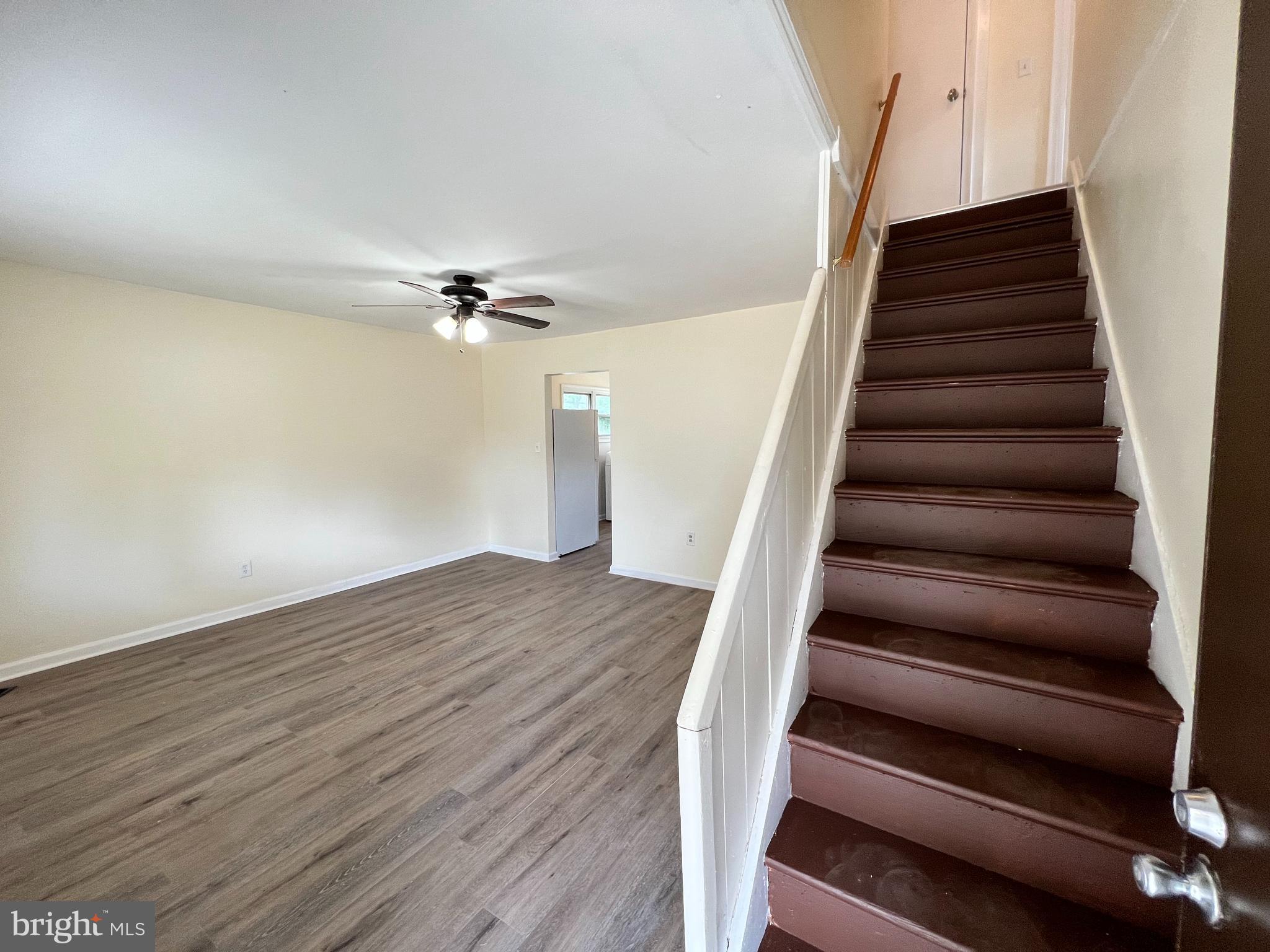 1008 Terrace Boulevard Trenton, NJ 08618 - Photo 3 of 18 a view of entryway
