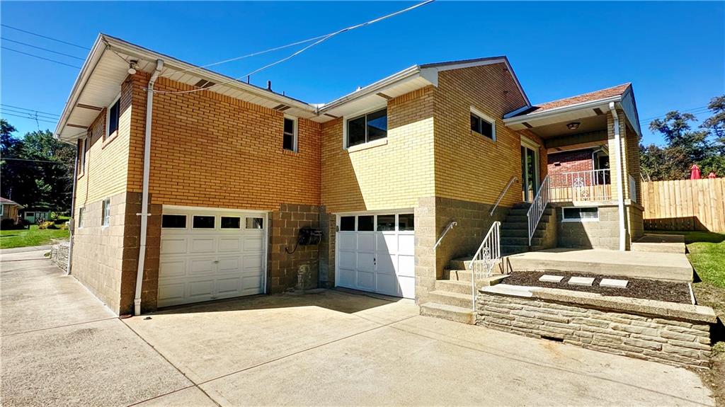 136 Richey Drive Verona, PA 15147 - Photo 4 of 31 Gallery Image 4