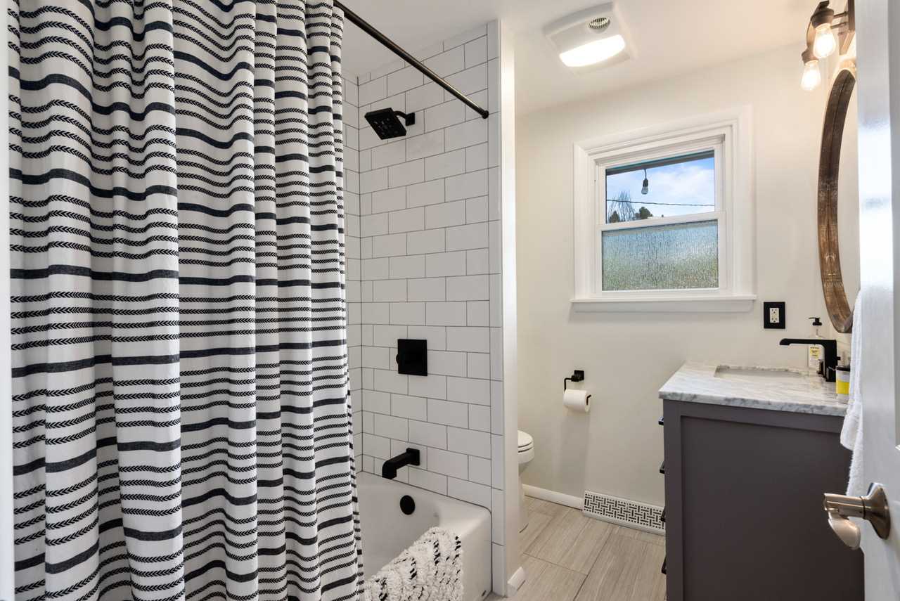 1621 South Keller Road Spokane Valley, WA 99216 - Photo 8 of 20 Gallery Image 8