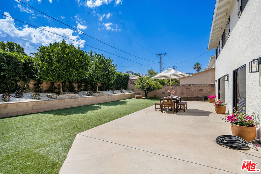 1084 Sycamore Drive Simi Valley, CA 93065 - Photo 27 of 29