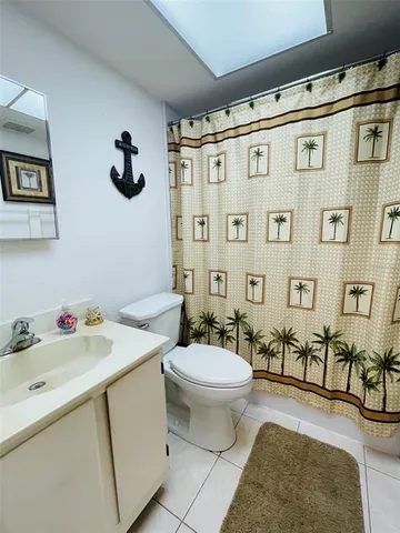 $2,700 | 4000 Oakview Drive, Unit L9, Port Charlotte, FL 33980