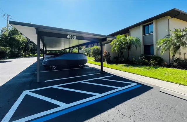 $2,700 | 4000 Oakview Drive, Unit L9, Port Charlotte, FL 33980