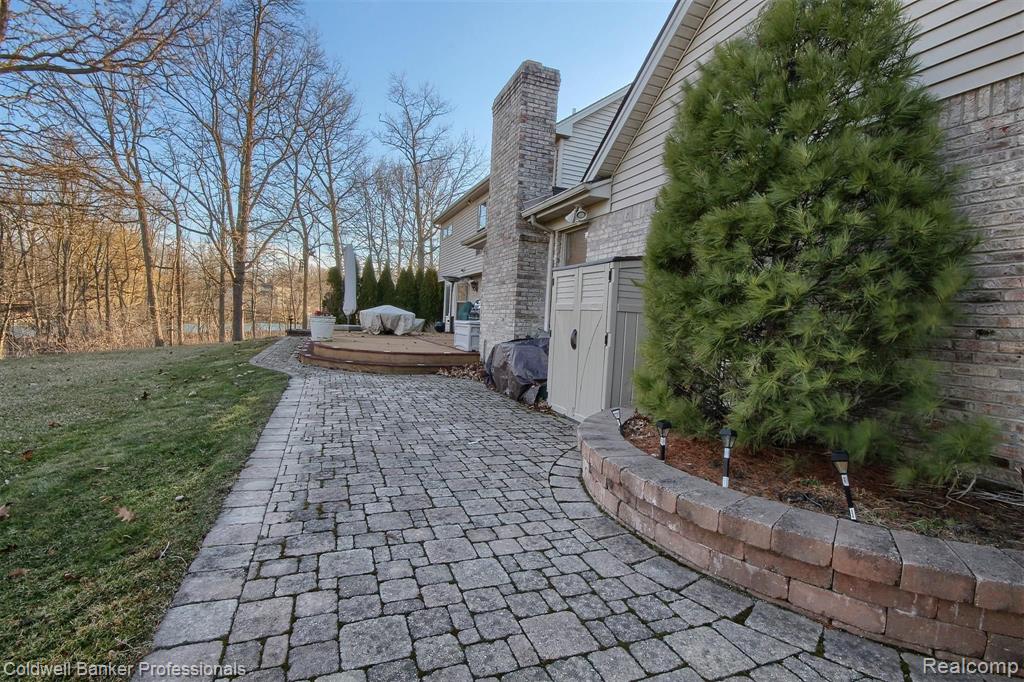 23285 Meridian Road Grosse Ile, MI 48138 - Photo 42 of 53
