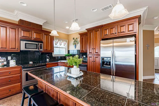 $690,000 | 7747 Miller Street, Ventress, LA 70783