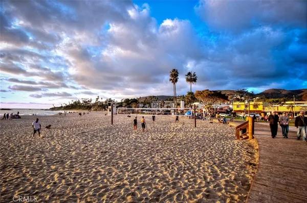 $2,975 | 350 Y Place, Unit D, Laguna Beach, CA 92651
