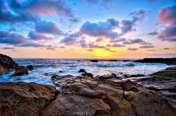 $2,975 | 350 Y Place, Unit D, Laguna Beach, CA 92651