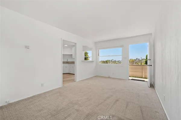 $2,975 | 350 Y Place, Unit D, Laguna Beach, CA 92651