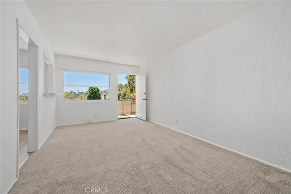 $2,975 | 350 Y Place, Unit D, Laguna Beach, CA 92651