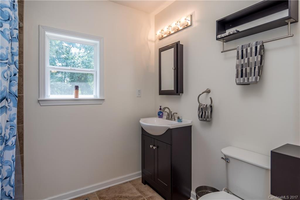 508 Manhasset Road Charlotte, NC 28209 - Photo 8 of 15 Gallery Image 8