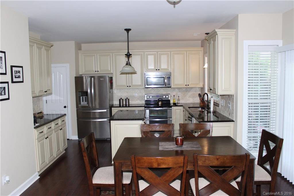 413 Matthews Estates Road Matthews, NC 28105 - Photo 5 of 14