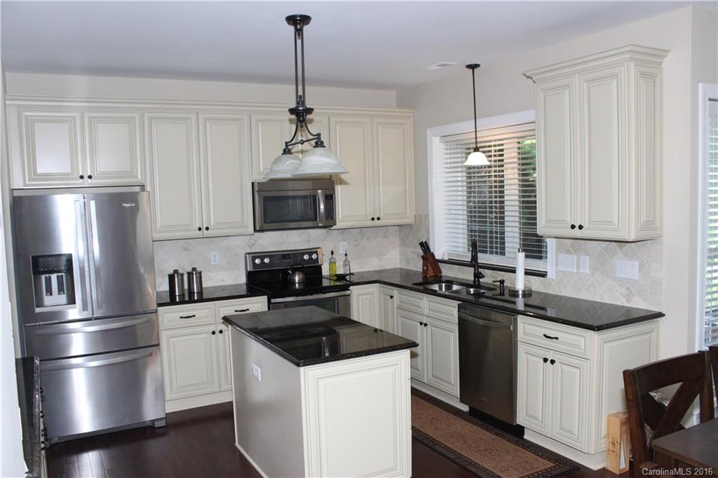 413 Matthews Estates Road Matthews, NC 28105 - Photo 7 of 14