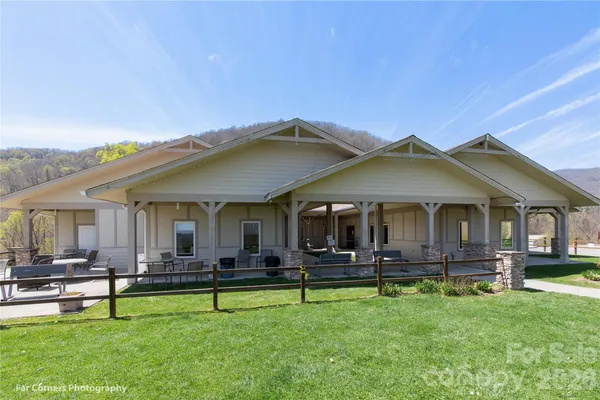 $250,000 | 14 Lila Lane, Leicester, NC 28748