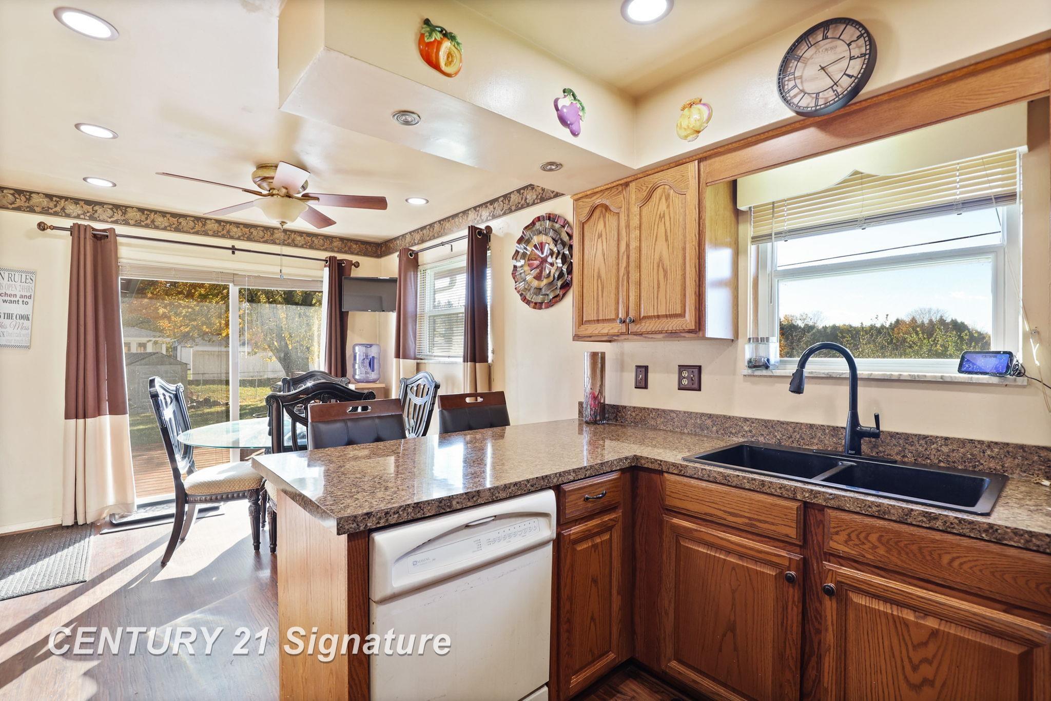 3372 Studor Road Saginaw, MI 48601 - Photo 11 of 37 50193994-3987109e-e3aa-4e54-afd2-720efd202a34.JPG