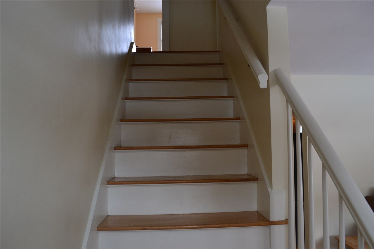 46 Maple Street Rochester, NH 03867 - Photo 11 of 19