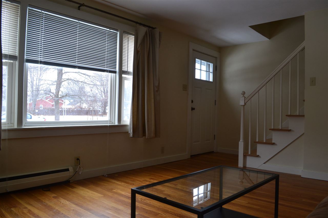 46 Maple Street Rochester, NH 03867 - Photo 7 of 19