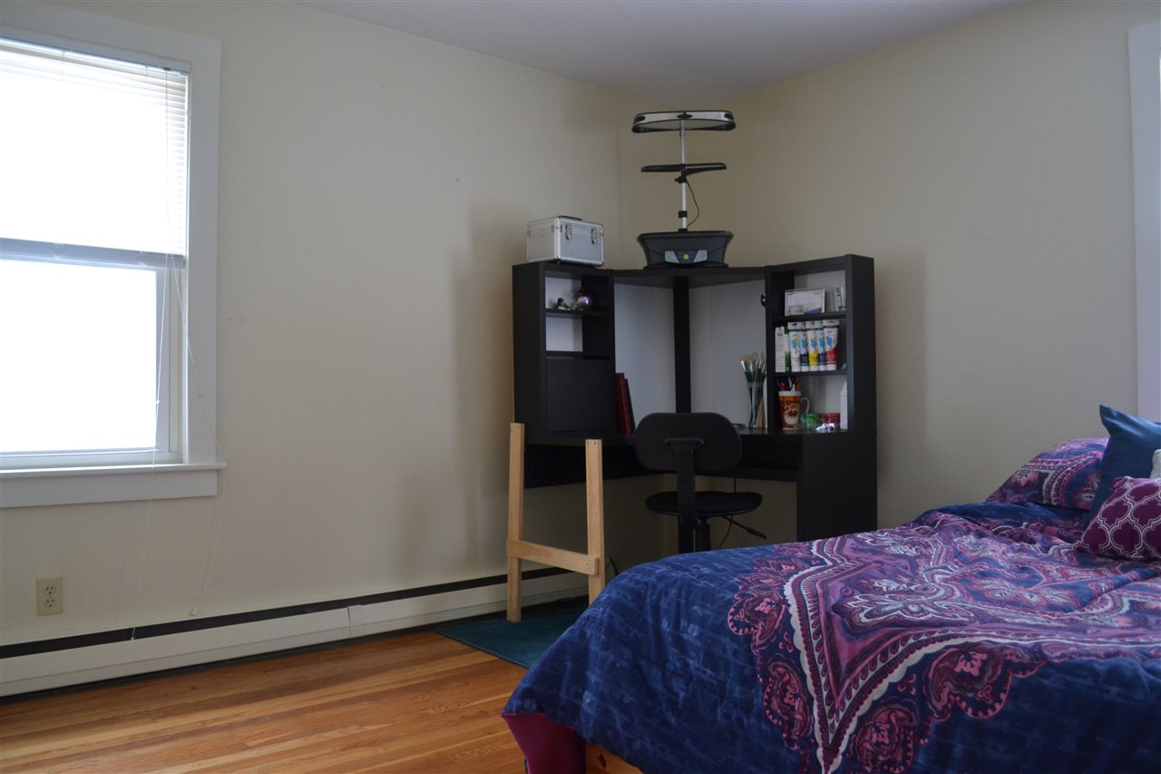 46 Maple Street Rochester, NH 03867 - Photo 9 of 19