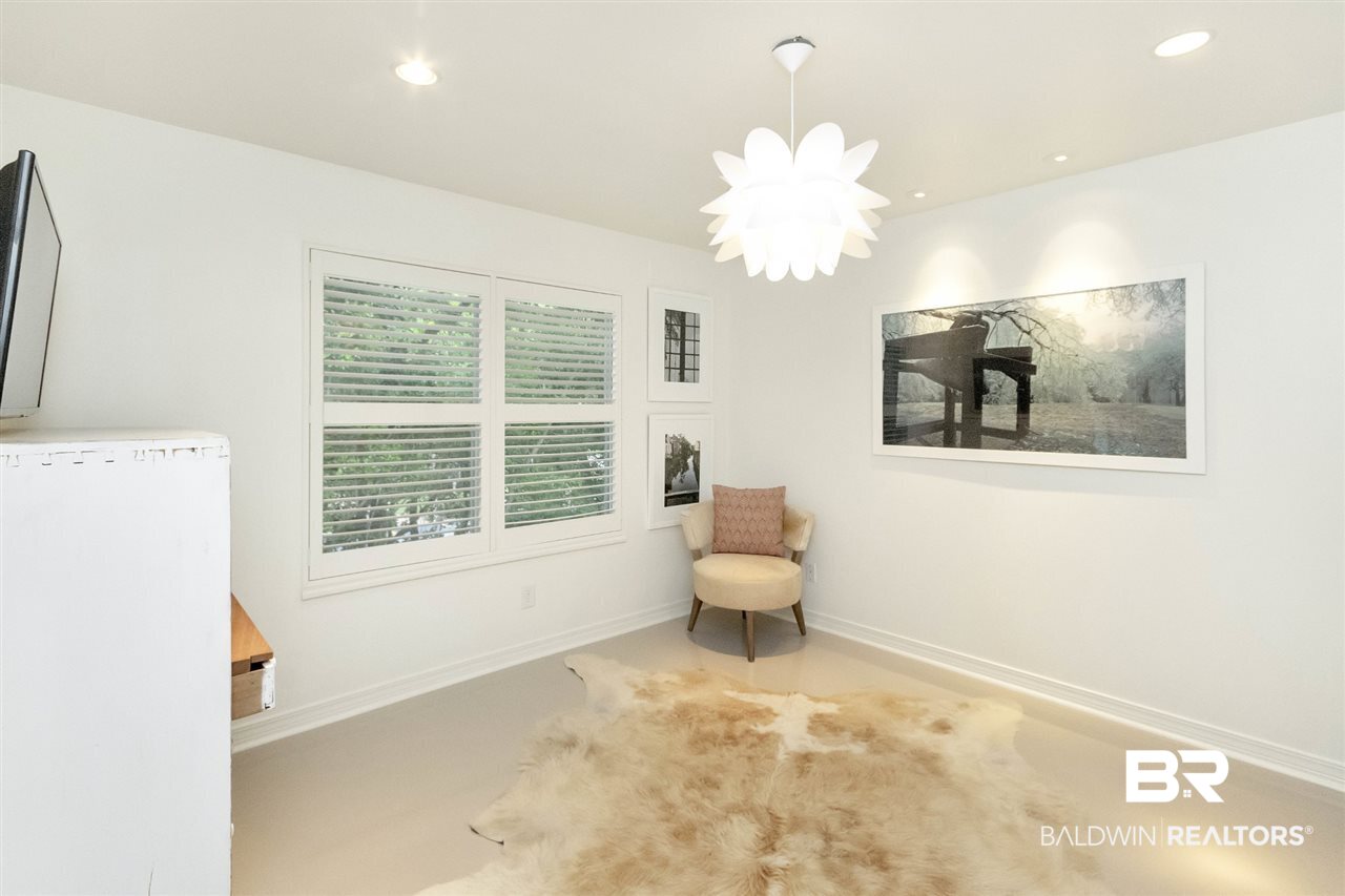 Old Shell Road, Unit E22 Mobile, AL 36608 - Photo 17 of 21