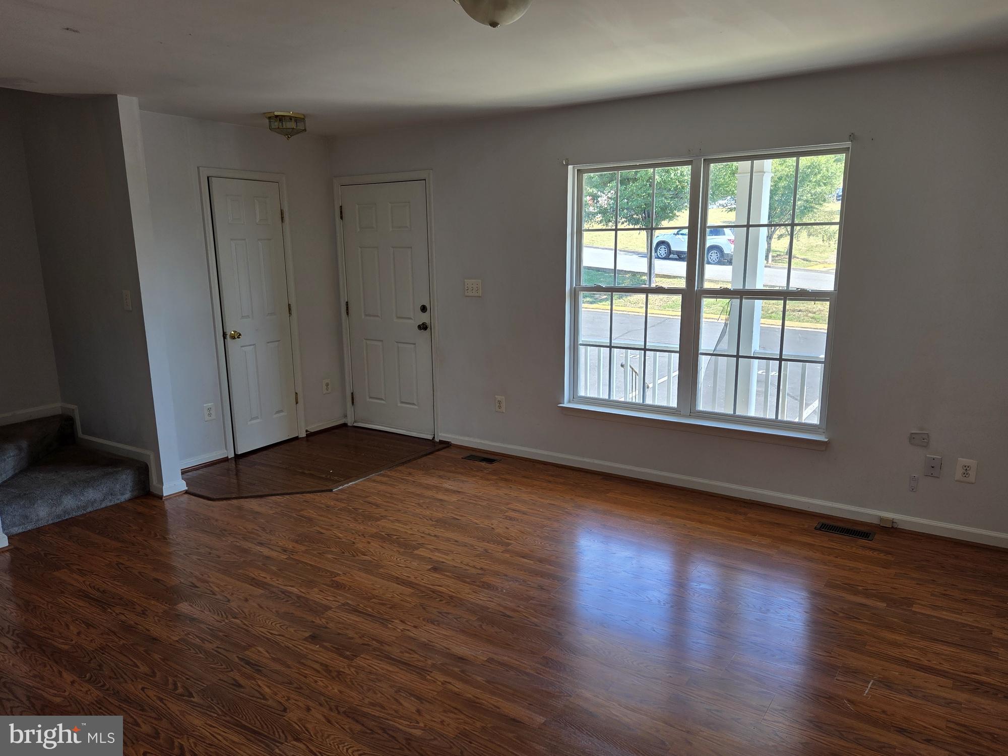 404 Pendleton Lane Strasburg, VA 22657 - Photo 3 of 29