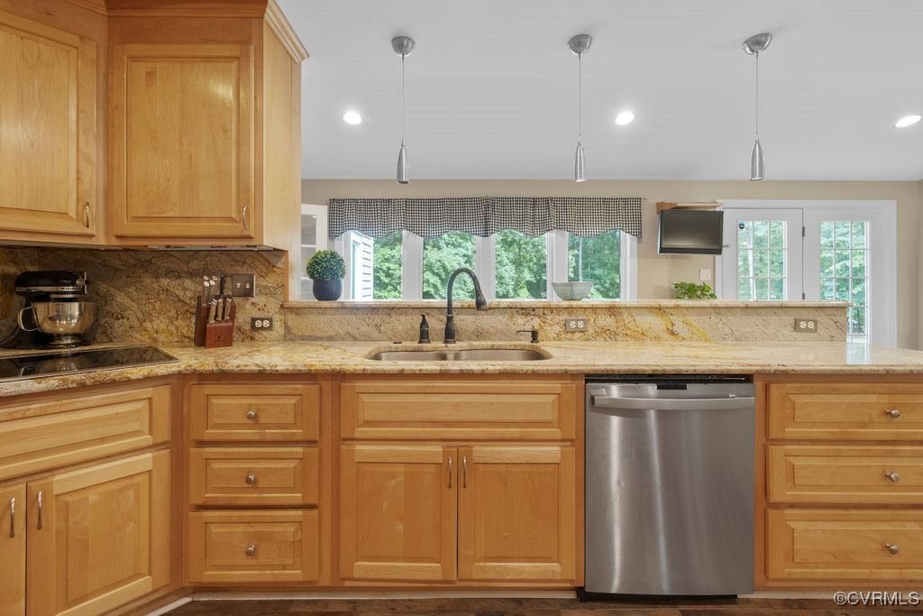 532 Fords Road Manakin-Sabot, VA 23103 - Photo 11 of 46 a kitchen with granite countertop a sink and a window