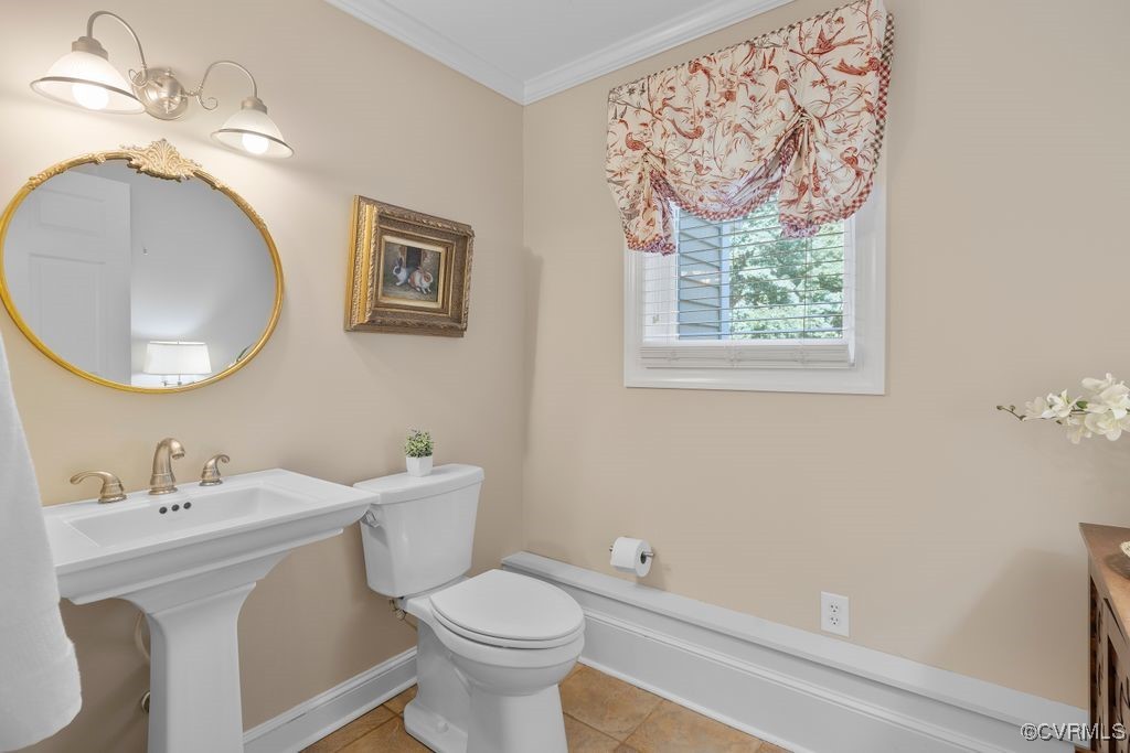 532 Fords Road Manakin-Sabot, VA 23103 - Photo 20 of 46 a bathroom with a toilet a sink and a mirror