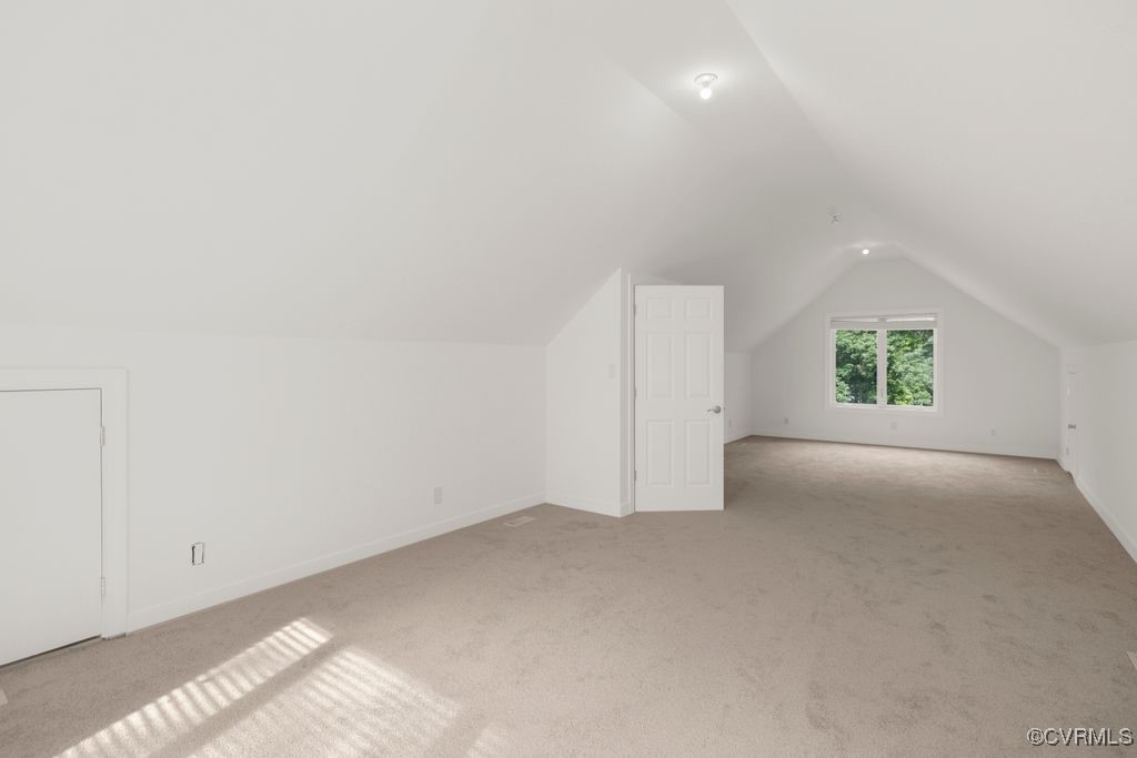 532 Fords Road Manakin-Sabot, VA 23103 - Photo 32 of 46 an empty room with a window