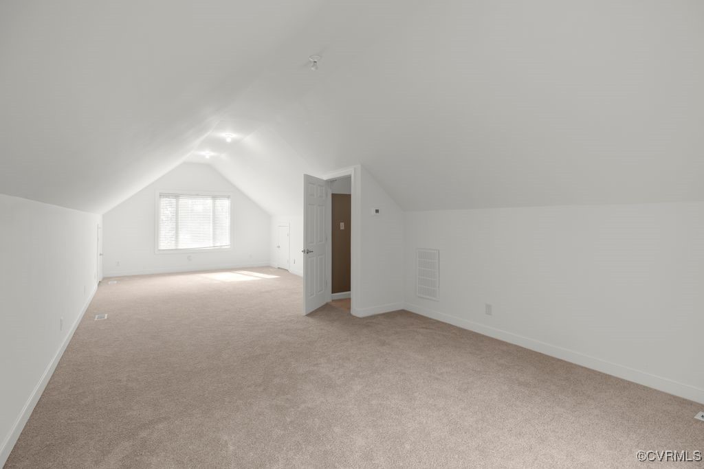 532 Fords Road Manakin-Sabot, VA 23103 - Photo 33 of 46 an empty room with windows