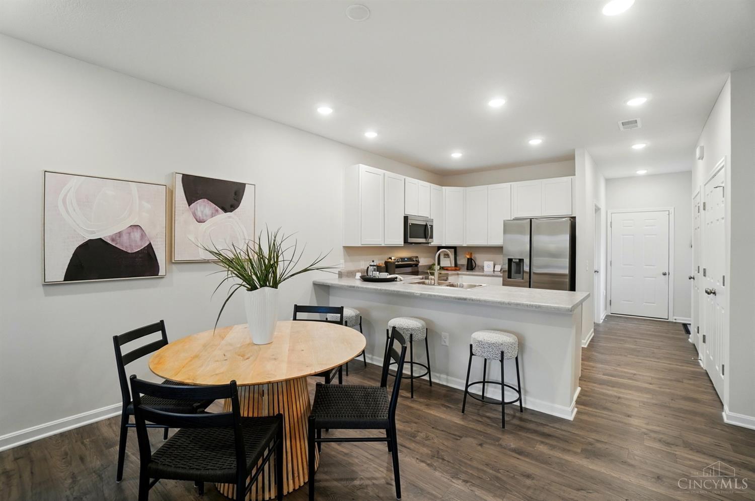 2450 Houston Road, Unit 19 Cincinnati, OH 45231 - Photo 7 of 20 Gallery Image 7