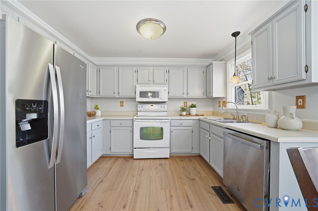 919 Walton Creek Drive Midlothian, VA 23114 - Photo 14 of 48