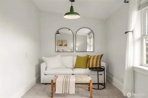 $1,299,000 | 1617 33rd Avenue, Seattle, WA 98122