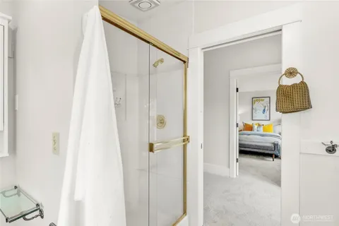 $1,299,000 | 1617 33rd Avenue, Seattle, WA 98122