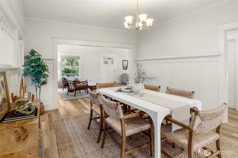 $1,299,000 | 1617 33rd Avenue, Seattle, WA 98122