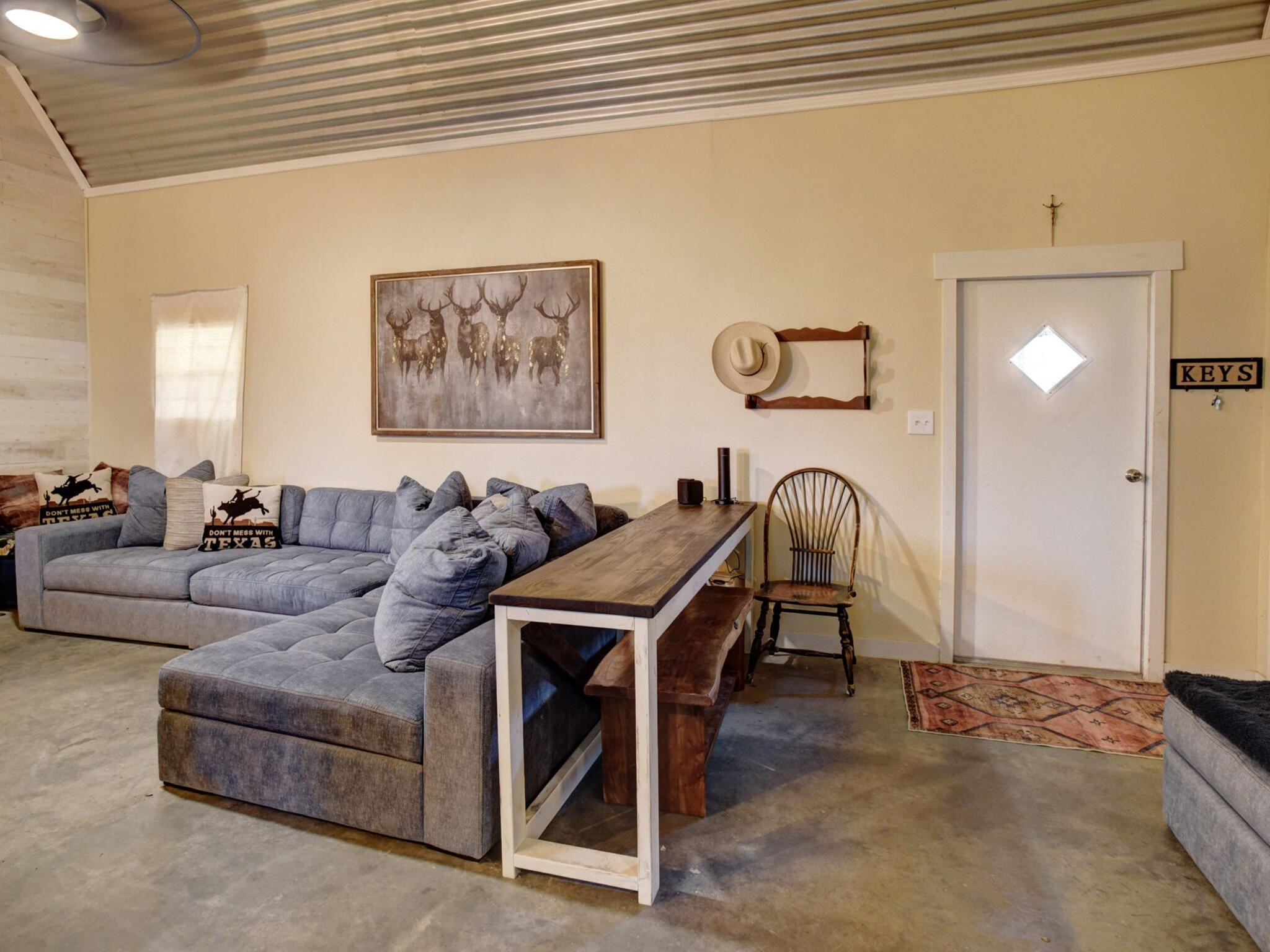 3747 Sparta Field Road Flatonia, TX 78941 - Photo 18 of 37 a living room with furniture and a wooden floor