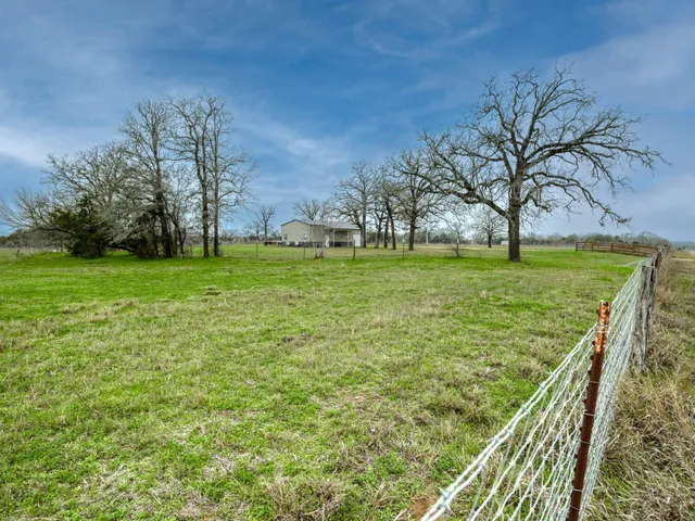 $405,000 | 3747 Sparta Field Road, Flatonia, TX 78941