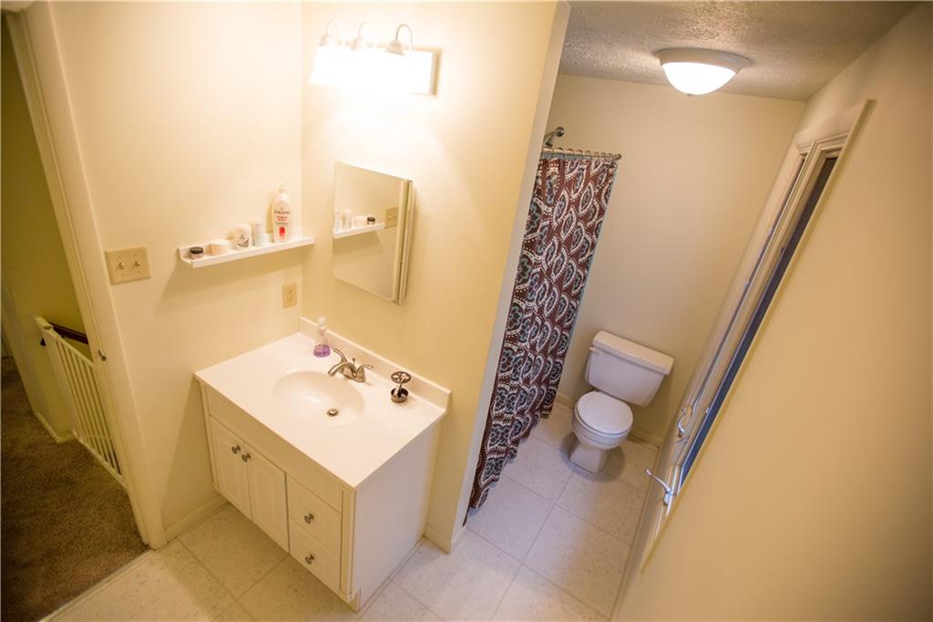 108 Phillips Lane McKees Rocks, PA 15136 - Photo 12 of 25 Gallery Image 12