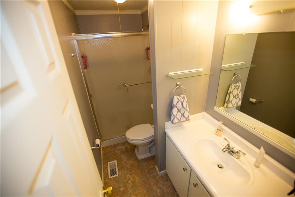 108 Phillips Lane McKees Rocks, PA 15136 - Photo 17 of 25 Gallery Image 17