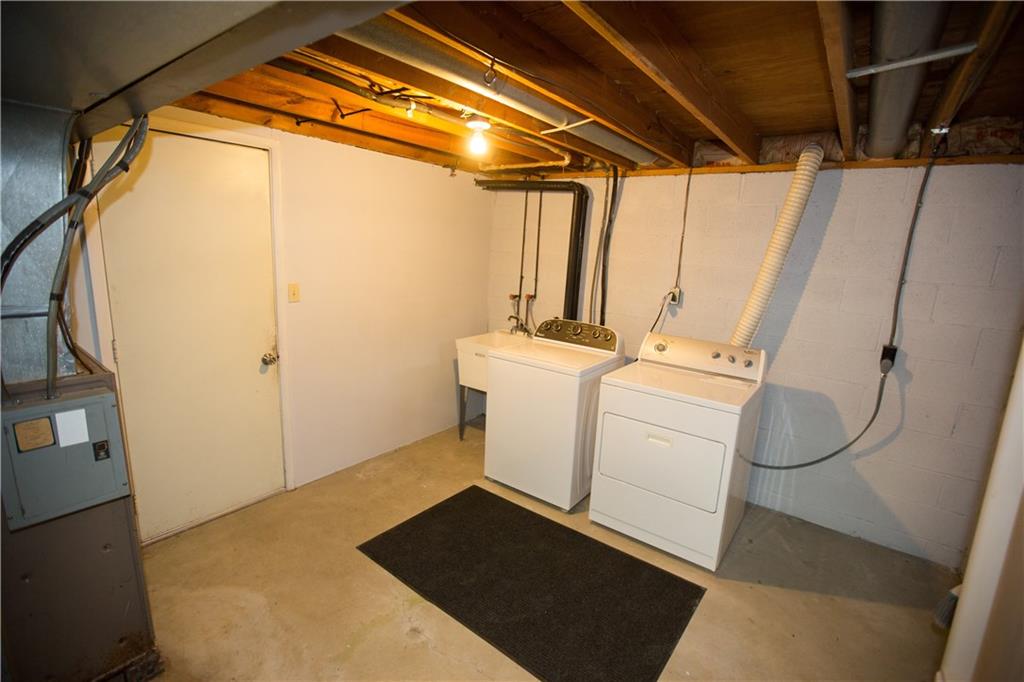 108 Phillips Lane McKees Rocks, PA 15136 - Photo 21 of 25 Gallery Image 21