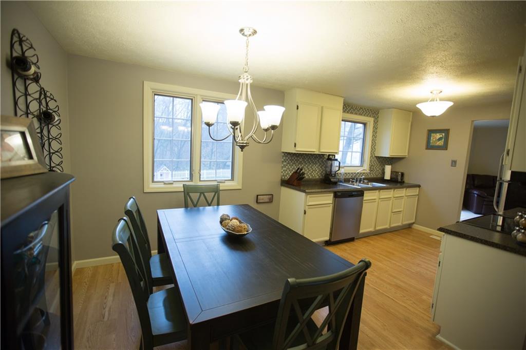 108 Phillips Lane McKees Rocks, PA 15136 - Photo 4 of 25 Gallery Image 4