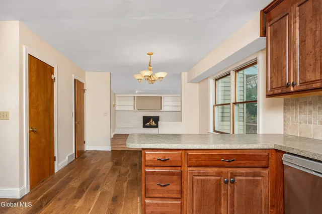 $3,500 | 3 Springwood Manor Drive, Colonie, NY 12211