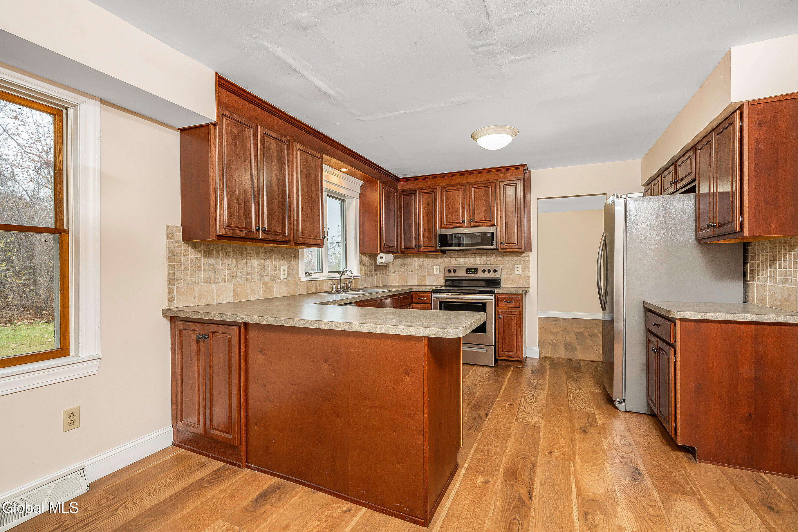 3 Springwood Manor Drive Colonie, NY 12211 - Photo 12 of 37 012-Kitchen