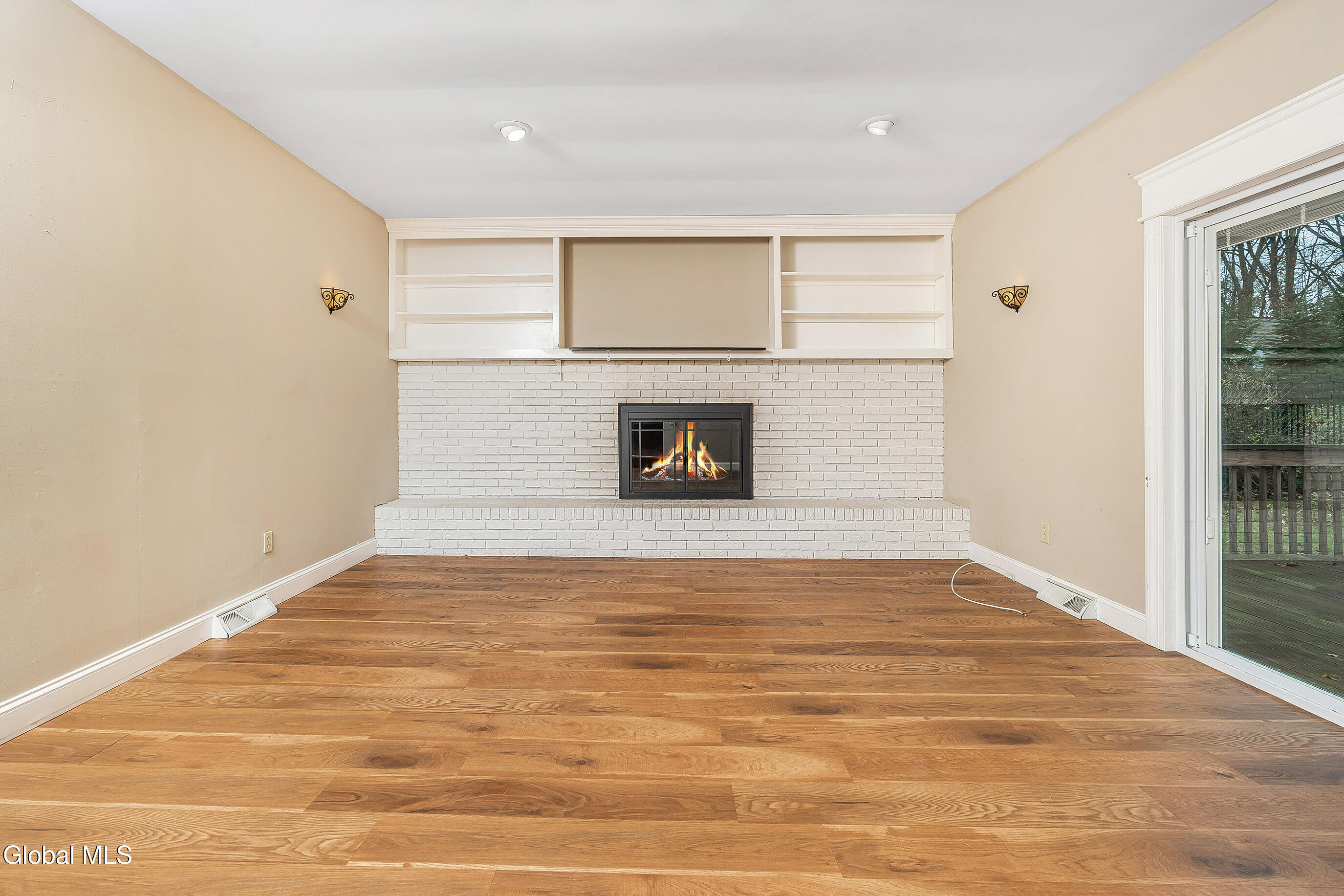 3 Springwood Manor Drive Colonie, NY 12211 - Photo 16 of 37 016-Great Room