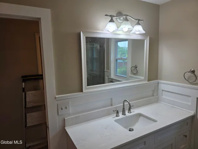 $3,500 | 3 Springwood Manor Drive, Colonie, NY 12211