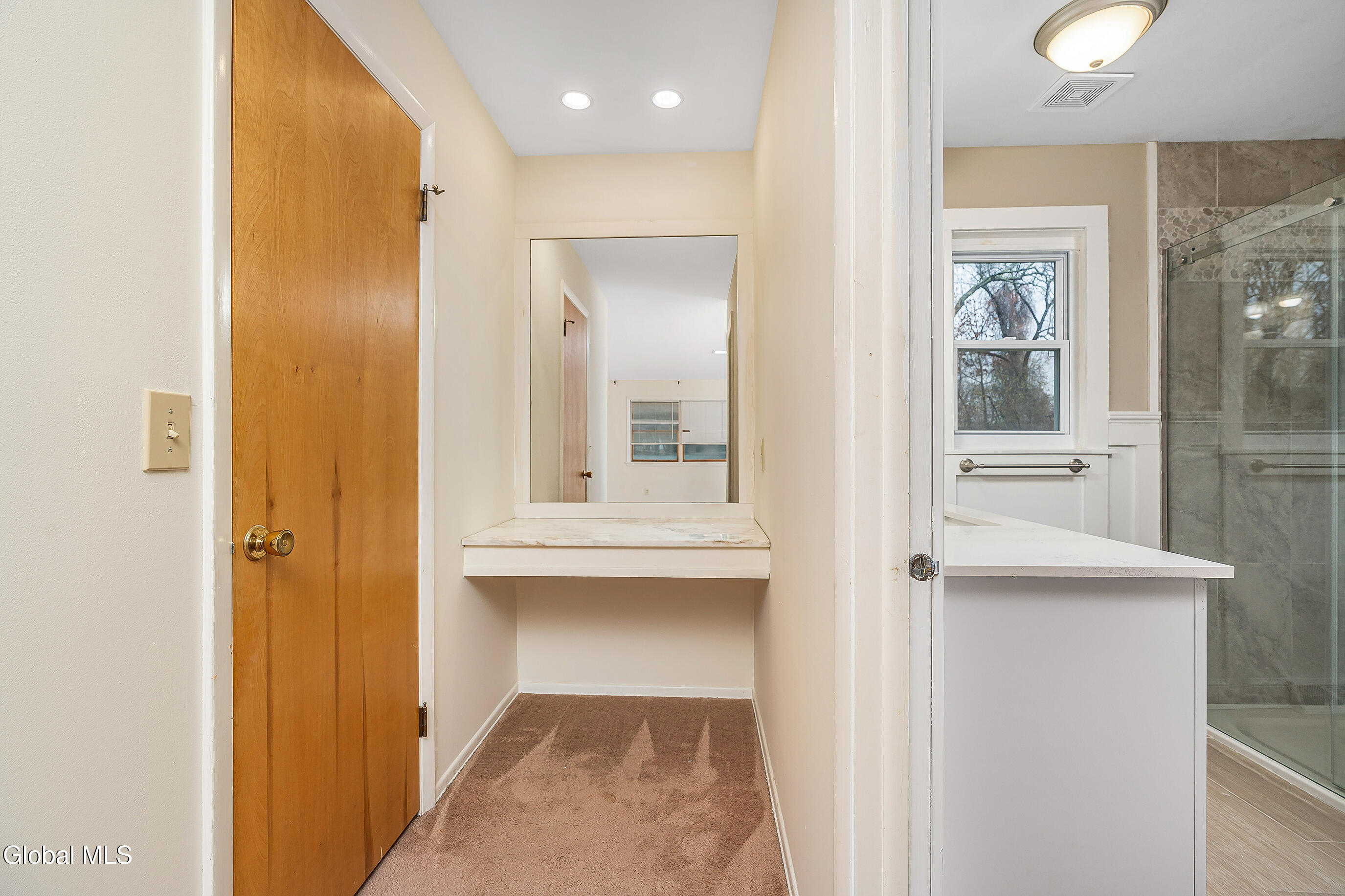 3 Springwood Manor Drive Colonie, NY 12211 - Photo 19 of 37 019-Primary Bathroom