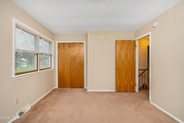 $3,500 | 3 Springwood Manor Drive, Colonie, NY 12211