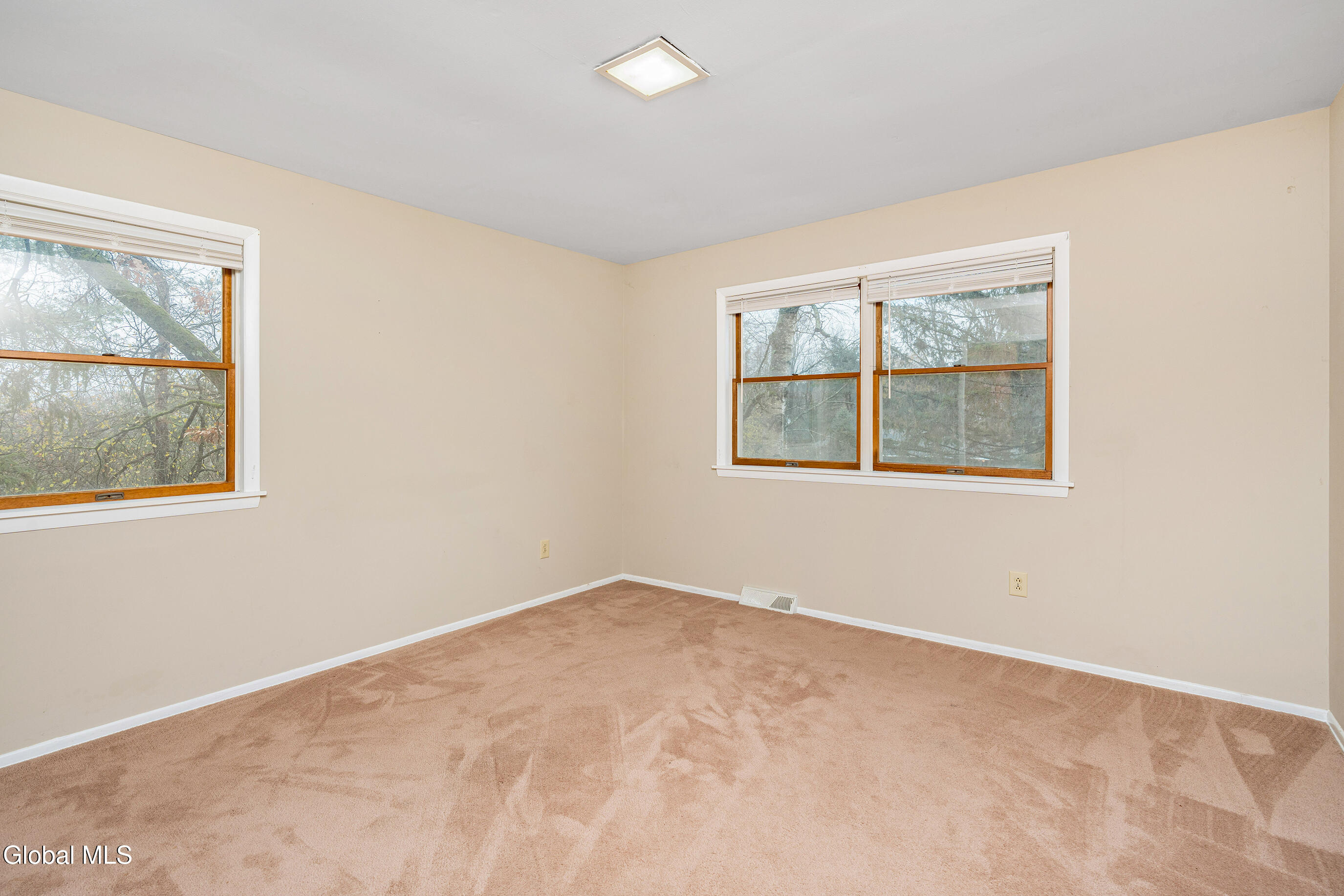 3 Springwood Manor Drive Colonie, NY 12211 - Photo 25 of 37 025-Bedroom 2
